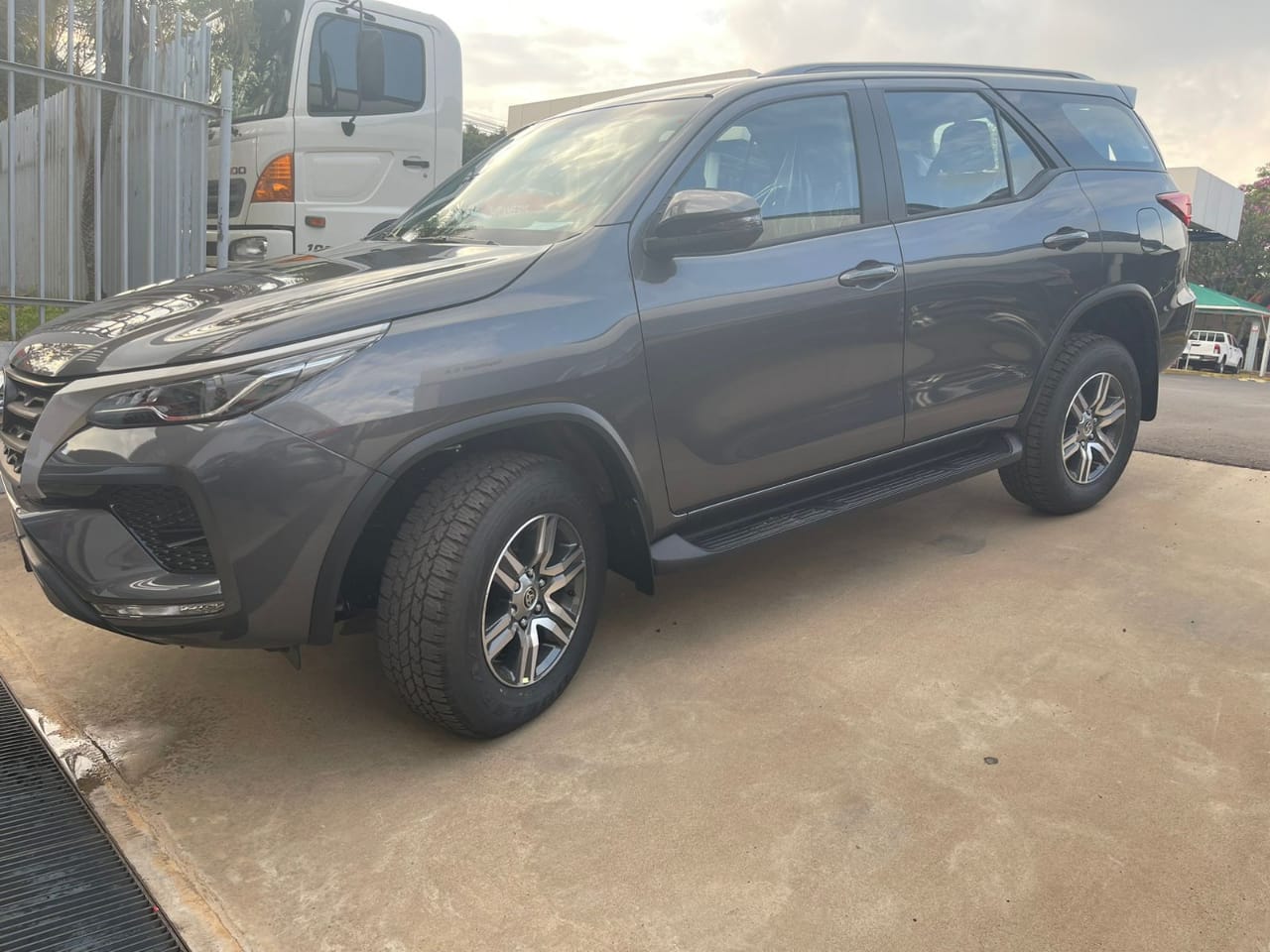 TOYOTA-FORTUNER 4x2 TDI-2023